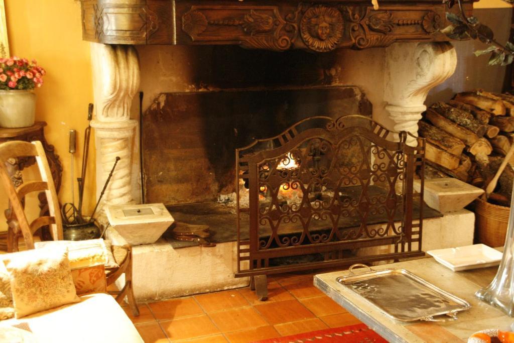 La Maison Sur La Colline Bed and breakfast *
