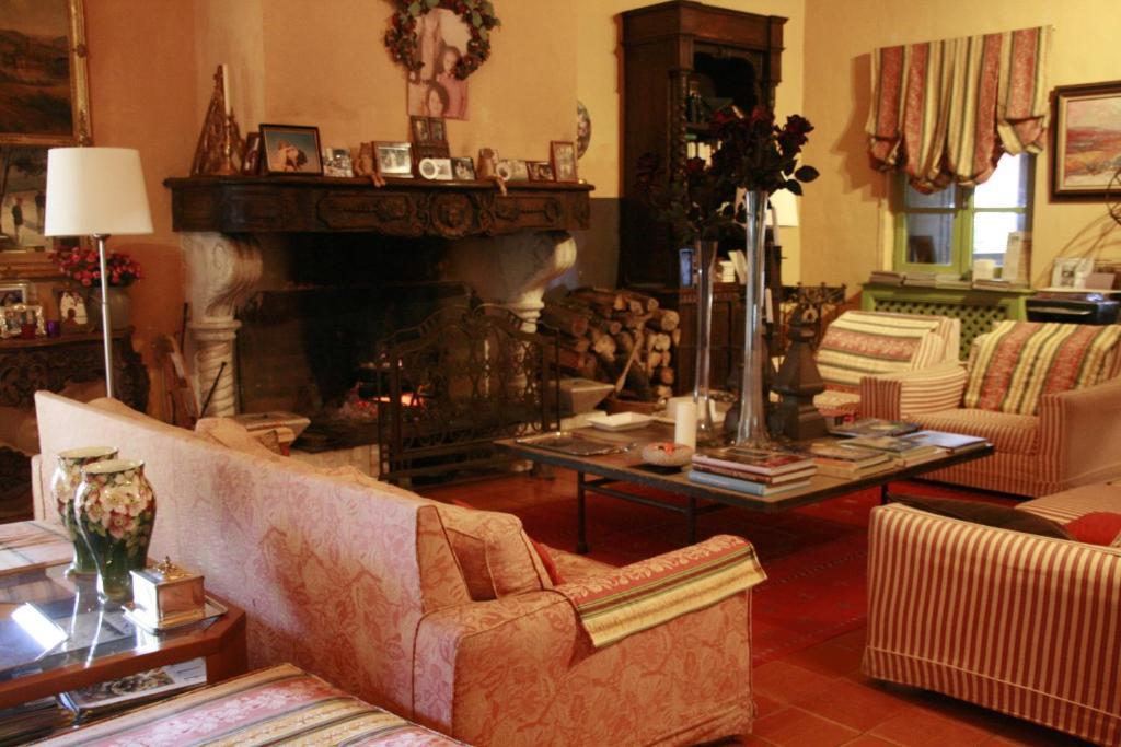 Couette-café La Maison Sur La Colline *